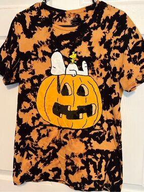 Peanuts Tie-Dye Tee in Orange and Black
